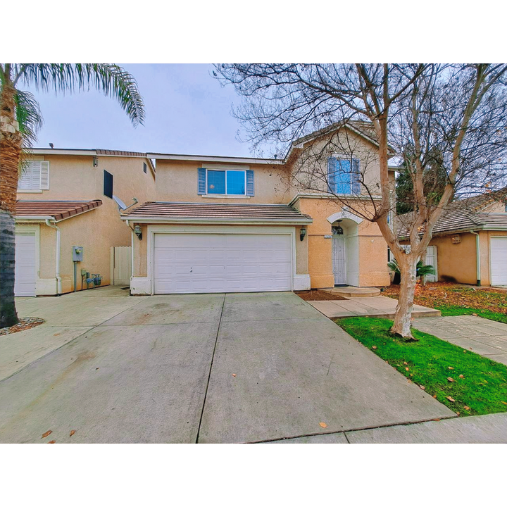 7570 N Trellis Cir in Fresno, CA - Building Photo