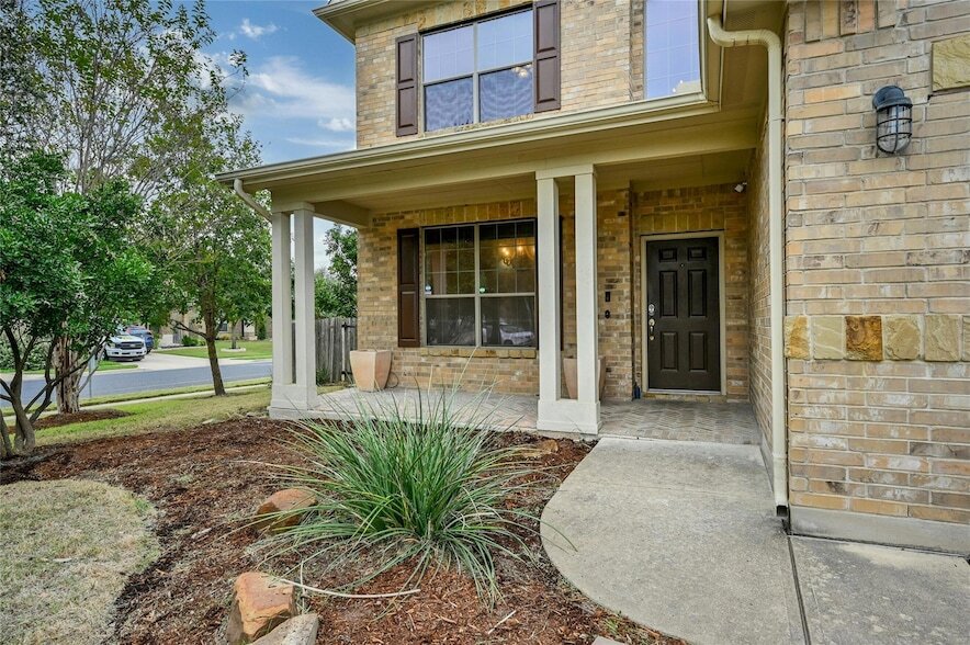 10713 Desert Willow Loop in Austin, TX - Building Photo