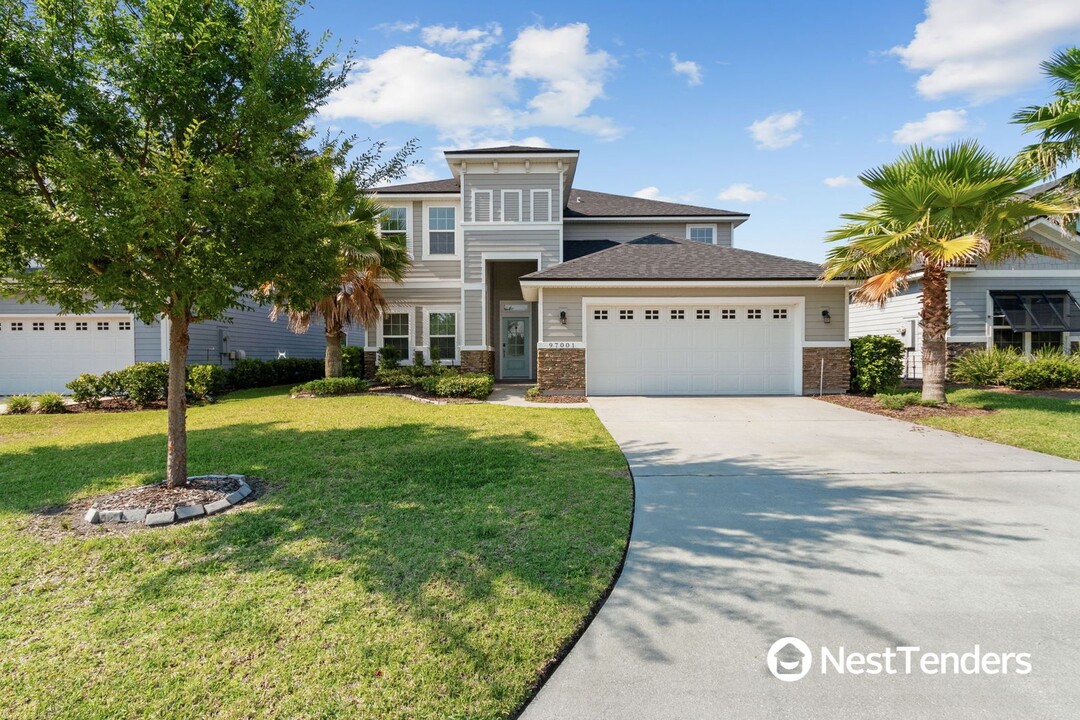 97001 Harbour Concourse Cir in Fernandina Beach, FL - Building Photo