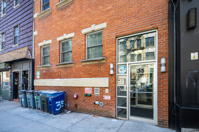 35 Havemeyer St in Brooklyn, NY - Building Photo - Building Photo