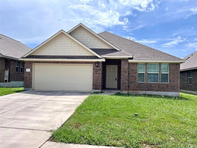 property at 929 Coulee Dr