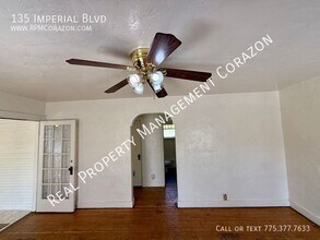 135 Imperial Blvd in Reno, NV - Foto de edificio - Building Photo