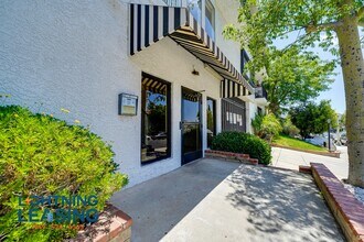 10250 Commerce St in Tujunga, CA - Building Photo - Building Photo