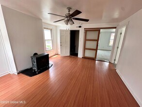 93 Hudson Ave, Unit 2 in Green Island, NY - Building Photo - Building Photo