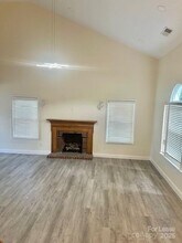 11626 Kempsford Dr in Charlotte, NC - Building Photo - Building Photo