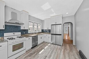 113 North St, Unit 1 in Somerville, MA - Building Photo