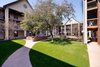 218 N Texas Blvd in Denton, TX - Building Photo - Building Photo