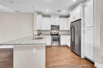 7517 Laureate Blvd in Orlando, FL - Building Photo - Building Photo