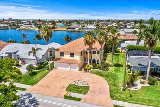4506 Pelican Blvd in Cape Coral, FL - Building Photo - Building Photo