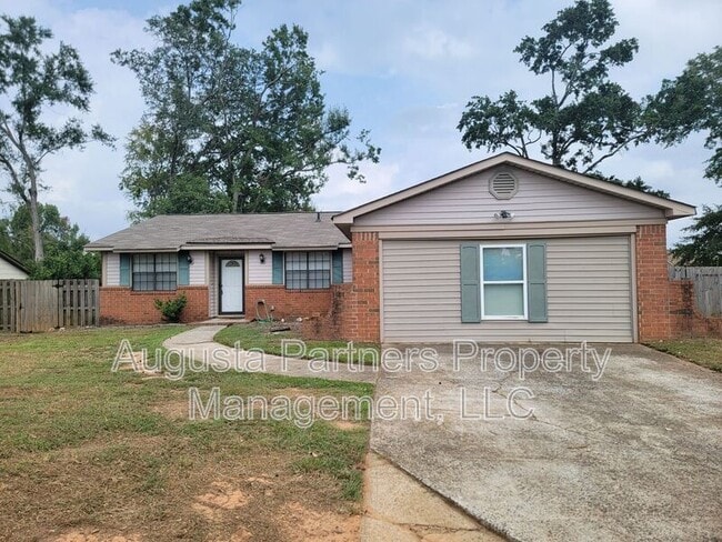 property at 142 Oakridge Dr