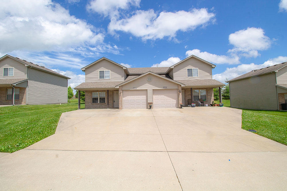 4000 Snowy Owl Dr in Columbia, MO - Building Photo