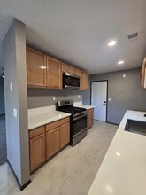 987 Shadow Crest Cir in Kingman, AZ - Building Photo - Building Photo