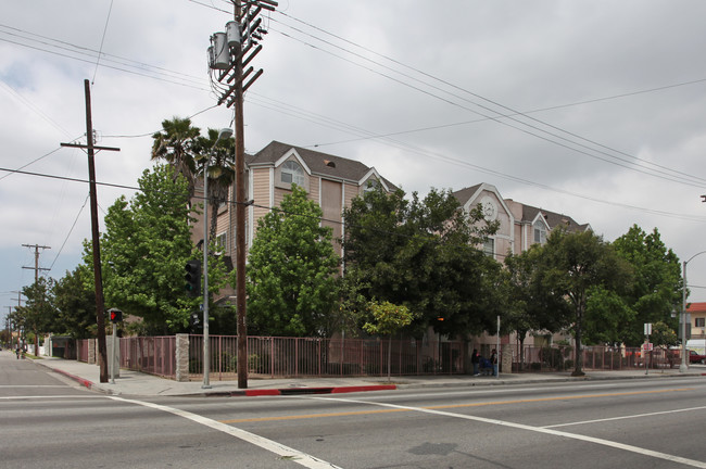 4707 S Central Ave in Los Angeles, CA - Building Photo - Building Photo