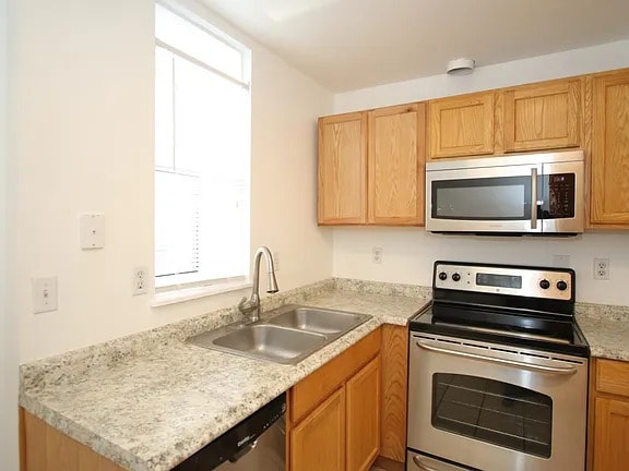 728 28th St in Denver, CO - Foto de edificio - Building Photo