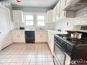 24 Priscilla Rd, Unit 2 in Boston, MA - Building Photo - Building Photo