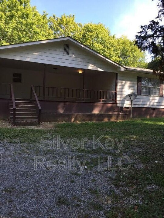 1615 Co Rd 658 in Athens, TN - Building Photo
