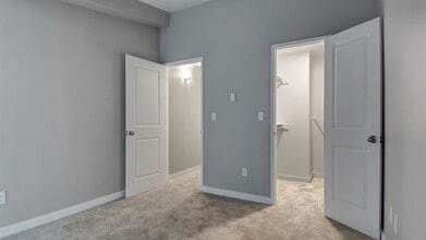 Arbor Creek Apartments in Beaverton, OR - Foto de edificio - Building Photo