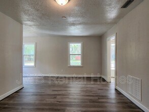 523 62nd St in Jacksonville, FL - Building Photo - Building Photo