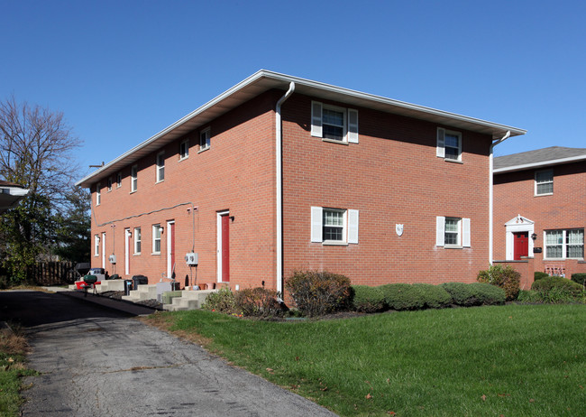 Hillsdown Apartments in Westerville, OH - Building Photo - Building Photo