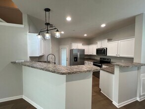 632 Creekbend Ln in Murfreesboro, TN - Building Photo - Building Photo