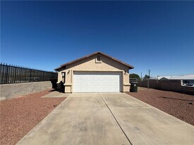 1805 Sunset Blvd in Kingman, AZ - Building Photo