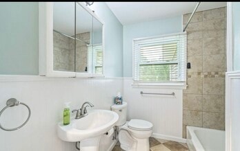 8520 Garrison Drive in Knoxville, TN - Building Photo - Building Photo