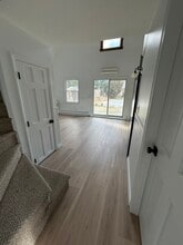 61 Nelson Ave, Unit Nelson 2br Loft in Blue Point, NY - Foto de edificio - Building Photo