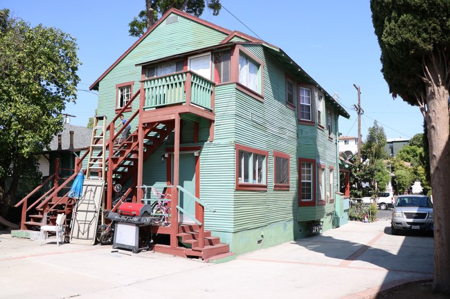 1309 Mohawk St in Los Angeles, CA - Foto de edificio - Building Photo