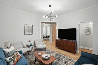 1116 W Roscoe St in Chicago, IL - Building Photo - Building Photo