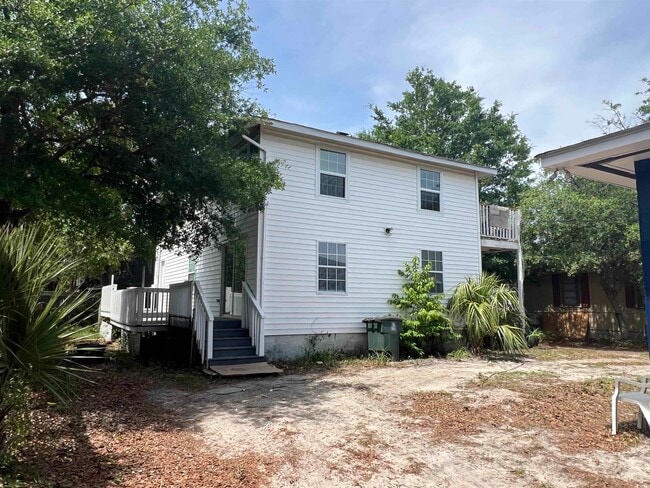 property at 1508 Edge Dr