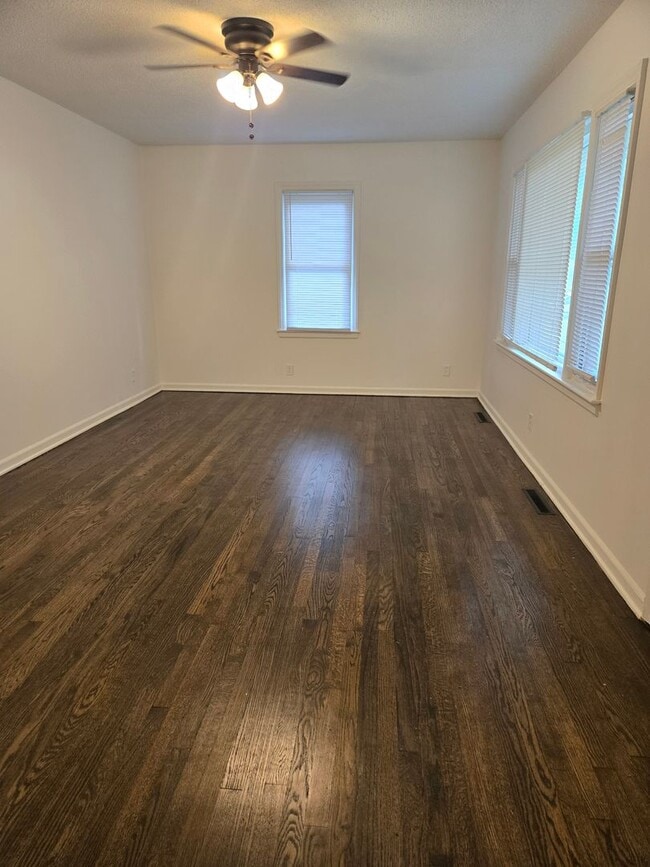 706 W Charles Ct in Independence, MO - Building Photo - Building Photo