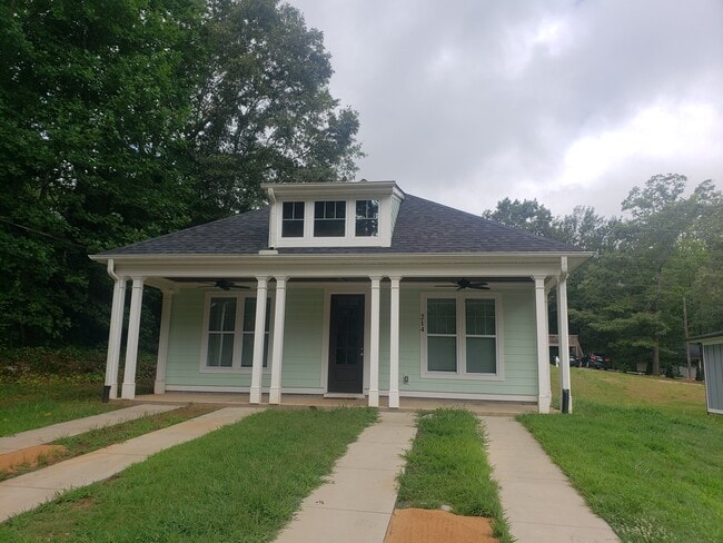 property at 214 Forest Dr