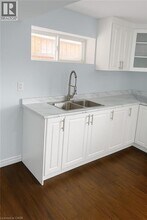 960 Bianca Ct in Kitchener, ON - Building Photo - Building Photo