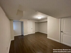 10 Emerson St, Unit 1 in Somerville, MA - Building Photo - Building Photo