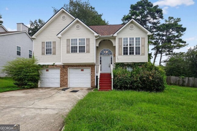 property at 5470 Twin Lakes Dr