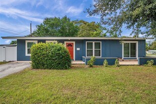 3230 51st St N in St. Petersburg, FL - Building Photo