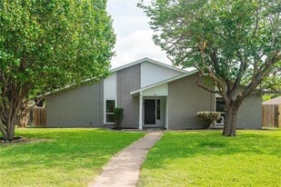 1903 Arvada Dr in Richardson, TX - Building Photo