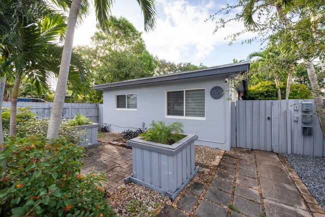 property at 1528 NE 33rd St