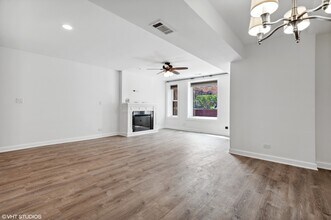 844 W Fullerton Ave in Chicago, IL - Building Photo - Building Photo
