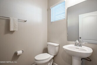 10377 Benson Lake Dr in Jacksonville, FL - Building Photo - Building Photo
