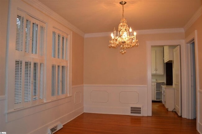 property at 40 Lanneau Dr