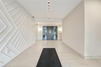 110-110 Fergus Ave in Kitchener, ON - Building Photo - Building Photo