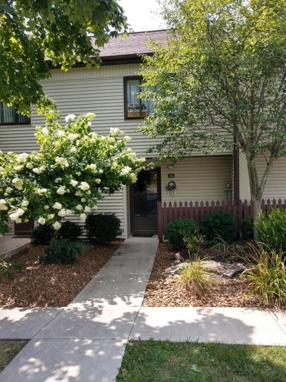 property at 86 Wilshire Heights Dr