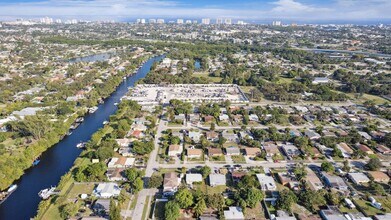 714 NW 2nd Ave in Deerfield Beach, FL - Building Photo - Building Photo