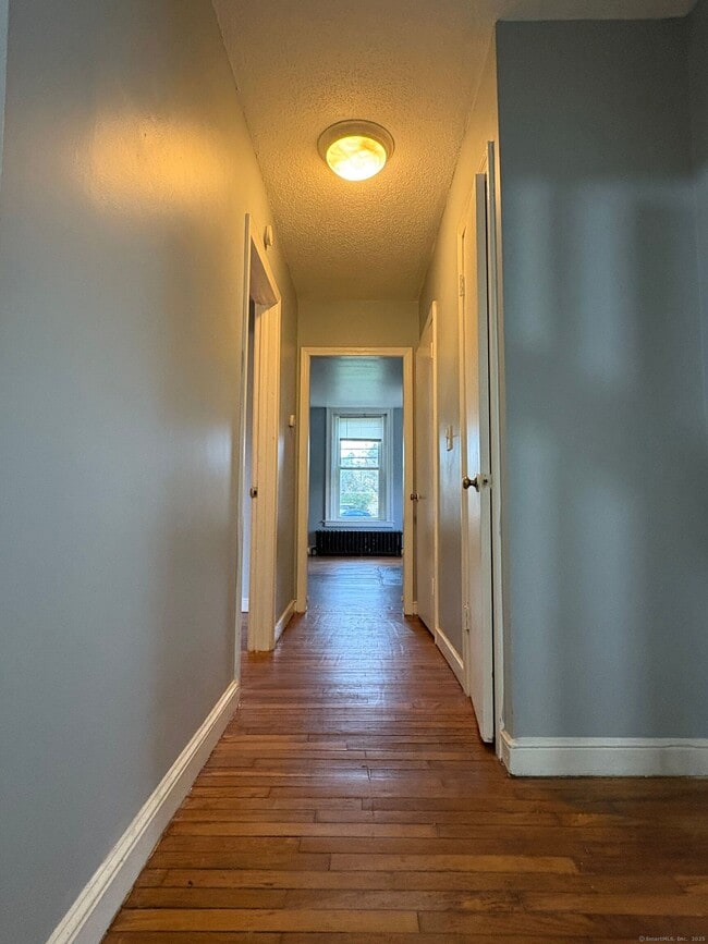 449 Newfield St in Middletown, CT - Building Photo - Building Photo