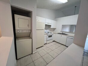 2451 NW 56th Ave in Lauderhill, FL - Building Photo - Building Photo