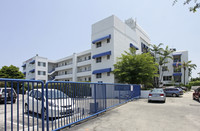 Venetian Isle Apartments in Miami Beach, FL - Foto de edificio - Building Photo