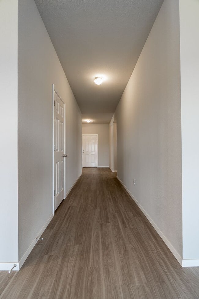 property at 1640 Hermitage Ct