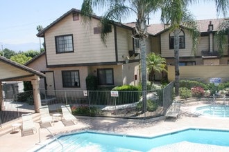 Judson Terrace in Redlands, CA - Foto de edificio - Building Photo