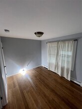 447 Lucerne Ave in Shirley, NY - Building Photo - Building Photo
